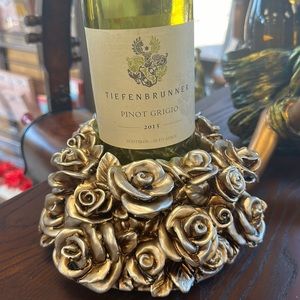 Unique 3D flower wine bottle holder -new